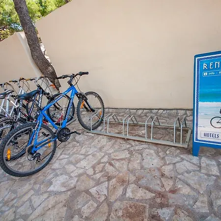 拉凡达酒店 3* Božava