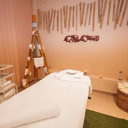 拉凡达酒店 酒店 3*