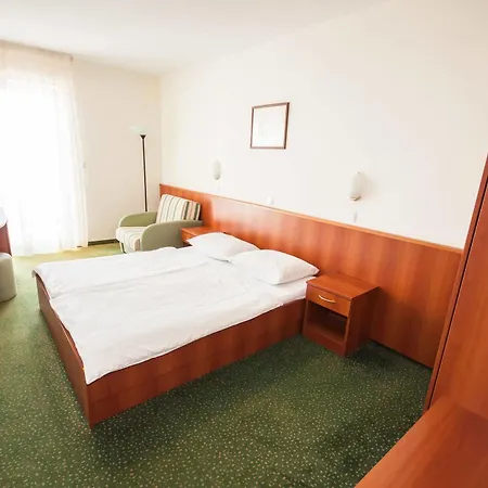 拉凡达酒店 酒店