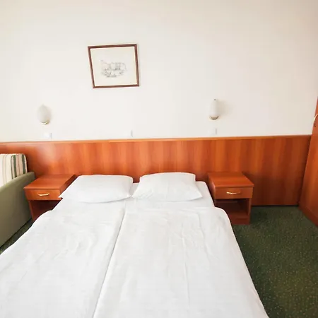 酒店 拉凡达酒店 3*