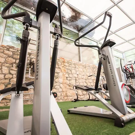 拉凡达酒店 酒店 Božava