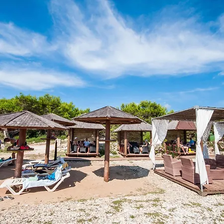 拉凡达酒店 酒店 Božava