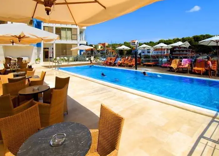 Lavanda Hotel Božava