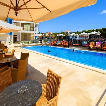 Lavanda Hotel Božava